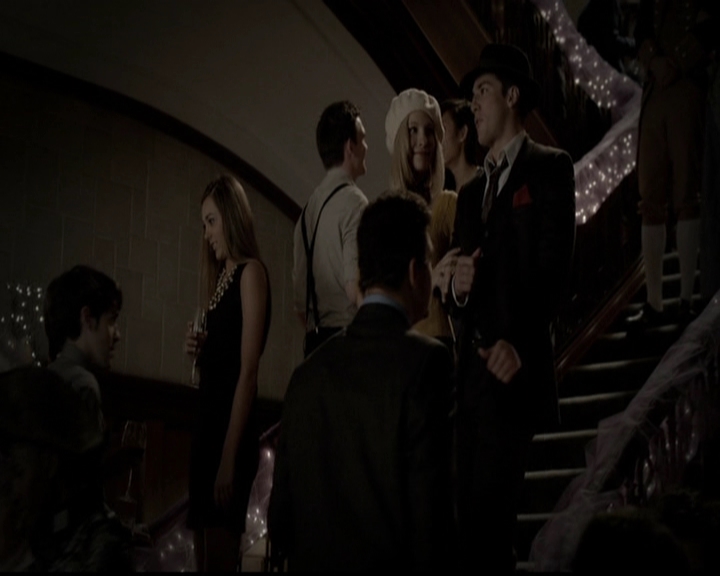 VampireDiariesWorld-dot-org_5x05MontersBall0853.jpg