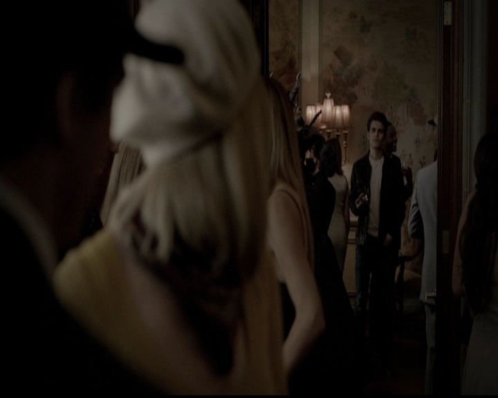 VampireDiariesWorld-dot-org_5x05MontersBall0868.jpg