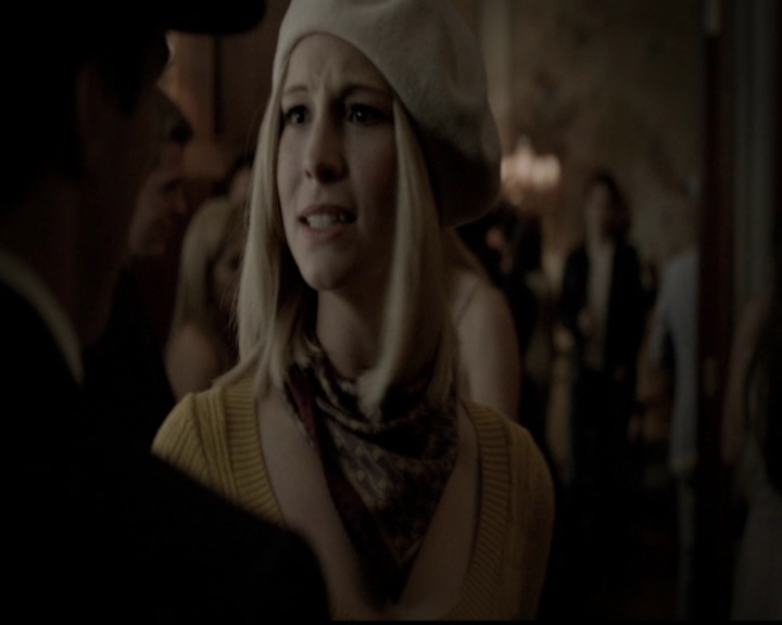 VampireDiariesWorld-dot-org_5x05MontersBall0869.jpg