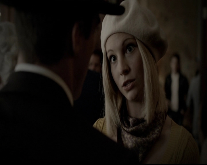 VampireDiariesWorld-dot-org_5x05MontersBall0872.jpg