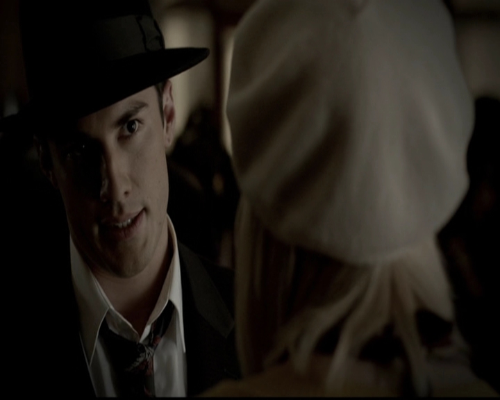 VampireDiariesWorld-dot-org_5x05MontersBall0875.jpg