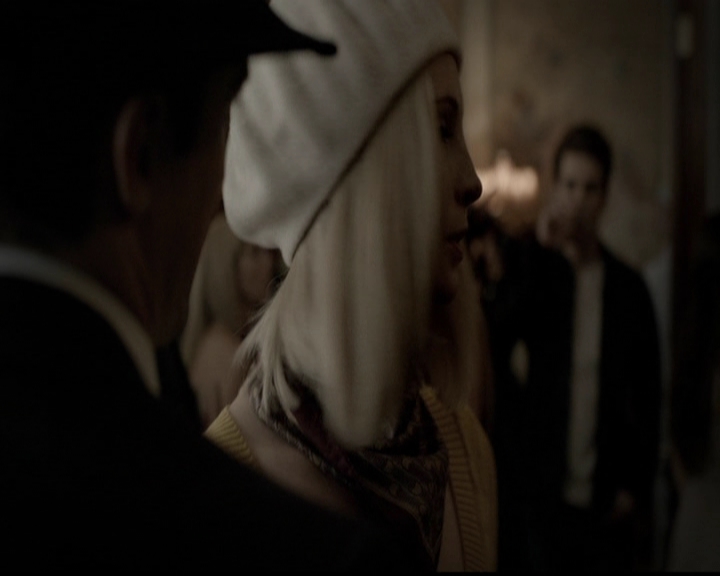 VampireDiariesWorld-dot-org_5x05MontersBall0876.jpg