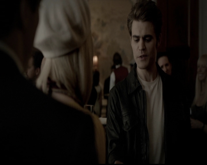 VampireDiariesWorld-dot-org_5x05MontersBall0879.jpg