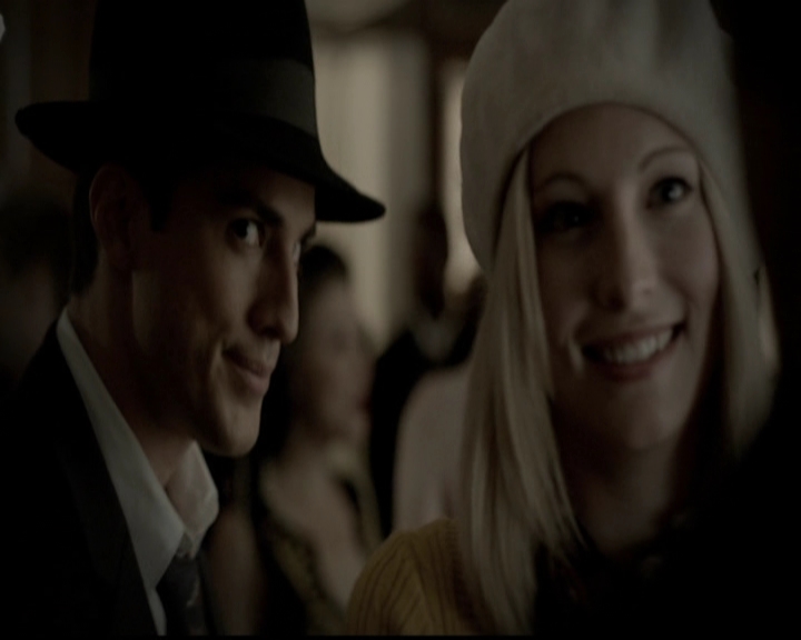 VampireDiariesWorld-dot-org_5x05MontersBall0885.jpg