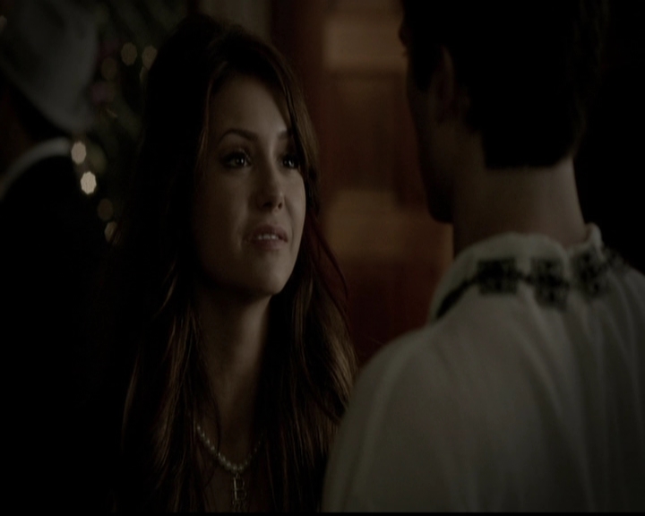 VampireDiariesWorld-dot-org_5x05MontersBall0929.jpg