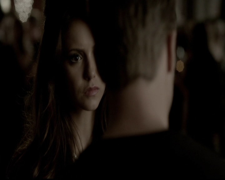 VampireDiariesWorld-dot-org_5x05MontersBall0987.jpg