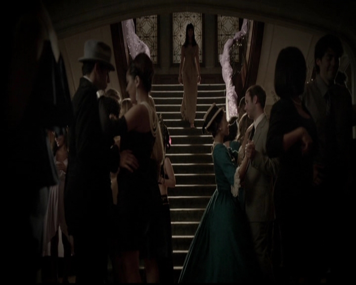 VampireDiariesWorld-dot-org_5x05MontersBall1027.jpg