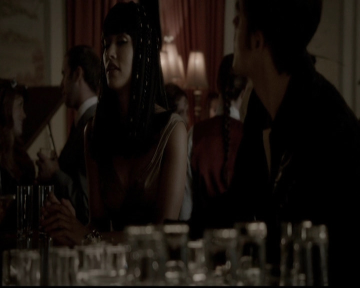 VampireDiariesWorld-dot-org_5x05MontersBall1045.jpg