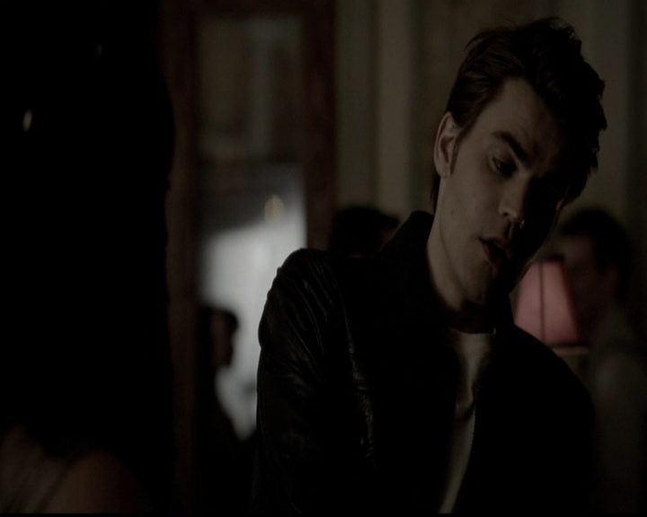 VampireDiariesWorld-dot-org_5x05MontersBall1057.jpg