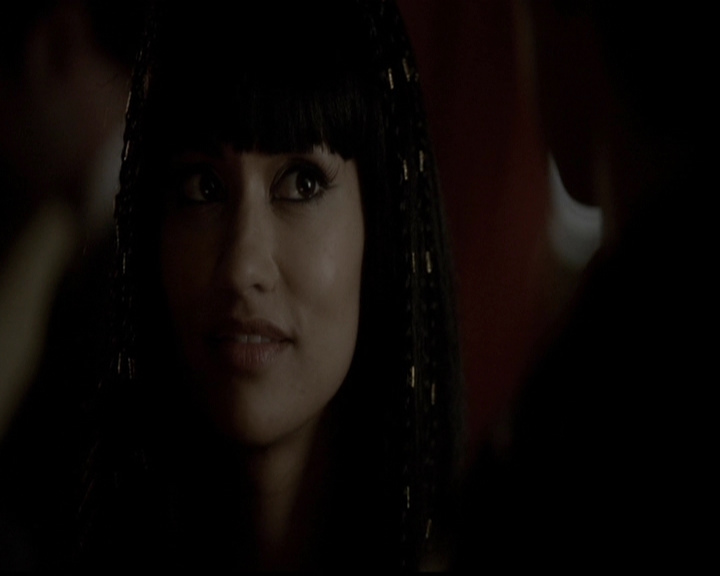 VampireDiariesWorld-dot-org_5x05MontersBall1062.jpg