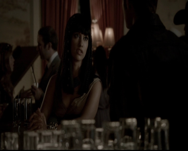 VampireDiariesWorld-dot-org_5x05MontersBall1067.jpg