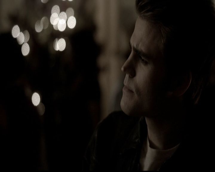 VampireDiariesWorld-dot-org_5x05MontersBall1070.jpg