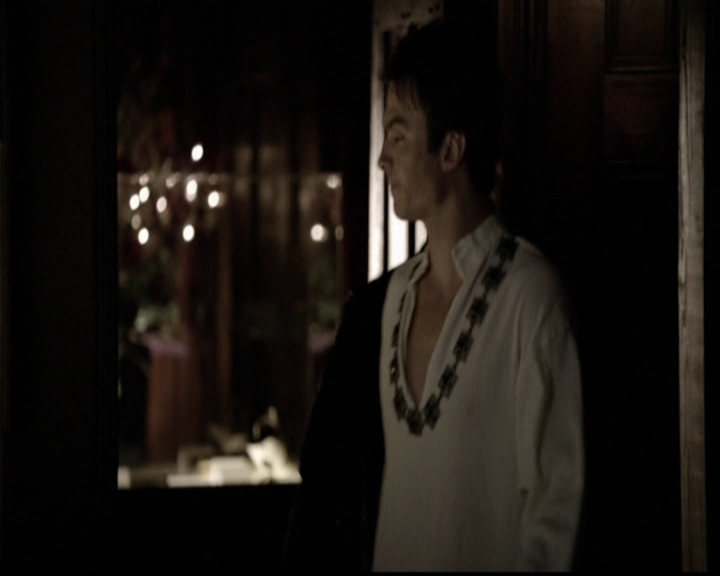 VampireDiariesWorld-dot-org_5x05MontersBall1082.jpg