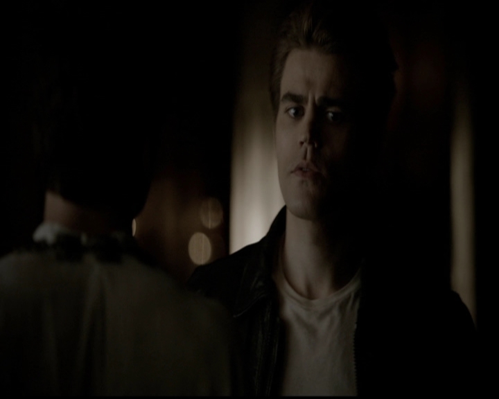 VampireDiariesWorld-dot-org_5x05MontersBall1087.jpg