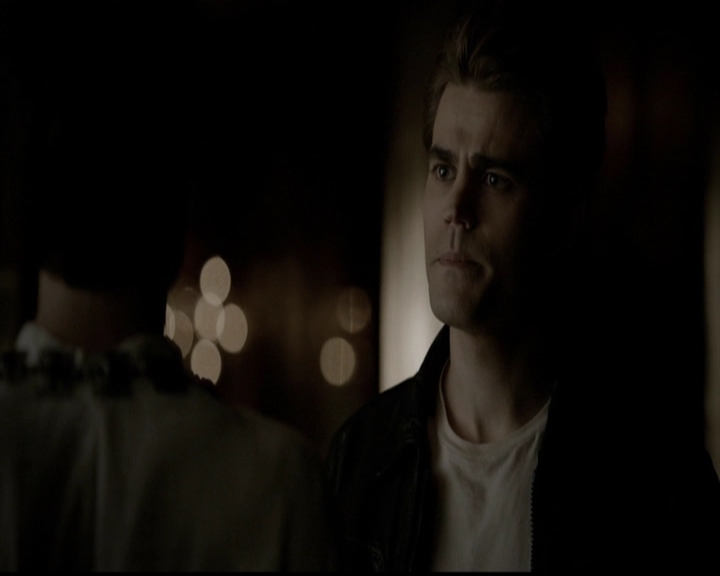 VampireDiariesWorld-dot-org_5x05MontersBall1089.jpg