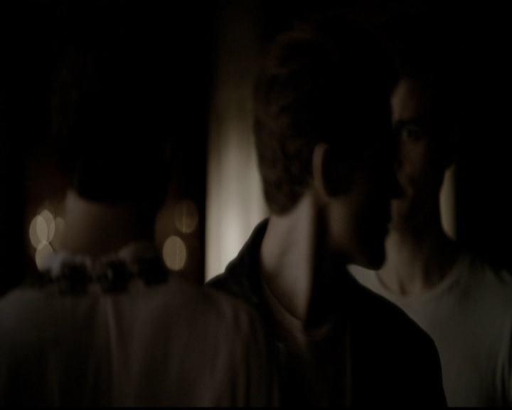 VampireDiariesWorld-dot-org_5x05MontersBall1093.jpg