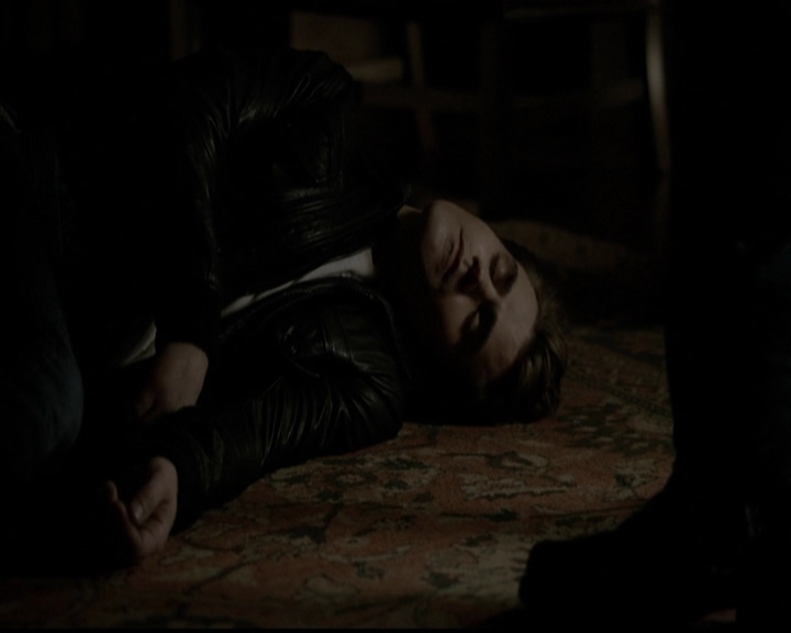 VampireDiariesWorld-dot-org_5x05MontersBall1099.jpg