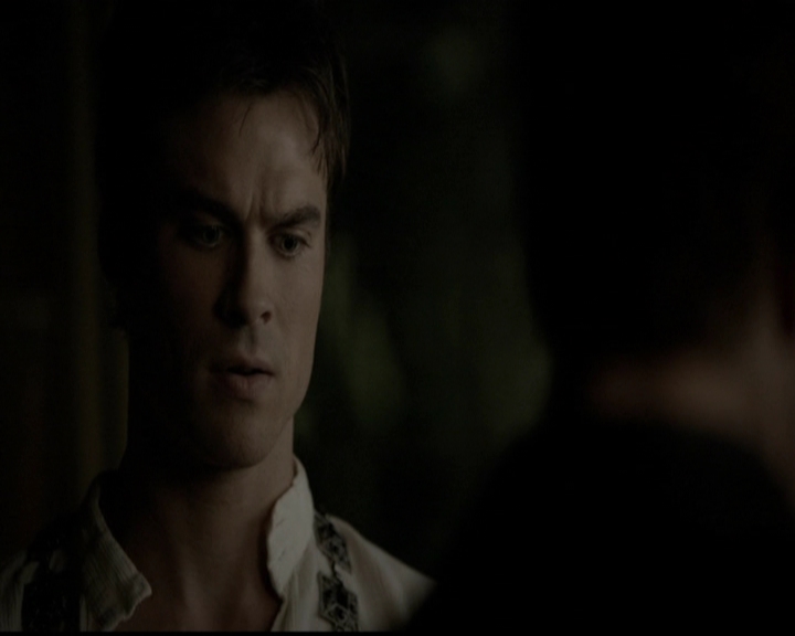 VampireDiariesWorld-dot-org_5x05MontersBall1147.jpg