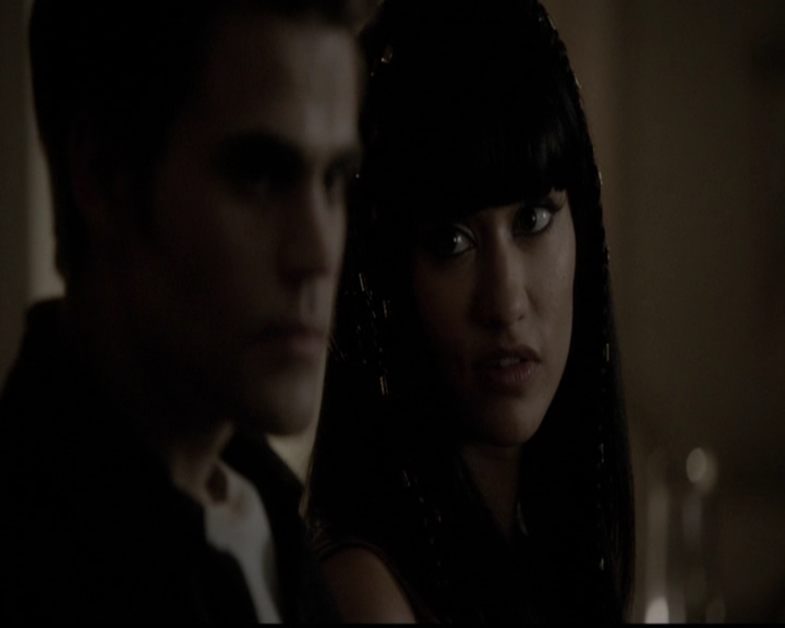 VampireDiariesWorld-dot-org_5x05MontersBall1159.jpg