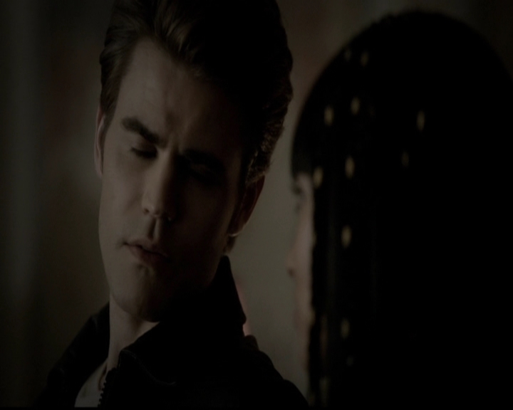 VampireDiariesWorld-dot-org_5x05MontersBall1165.jpg