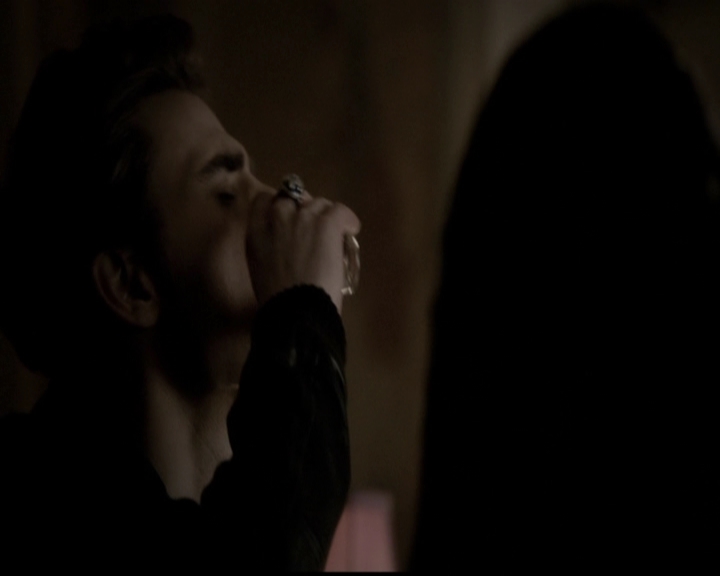 VampireDiariesWorld-dot-org_5x05MontersBall1168.jpg