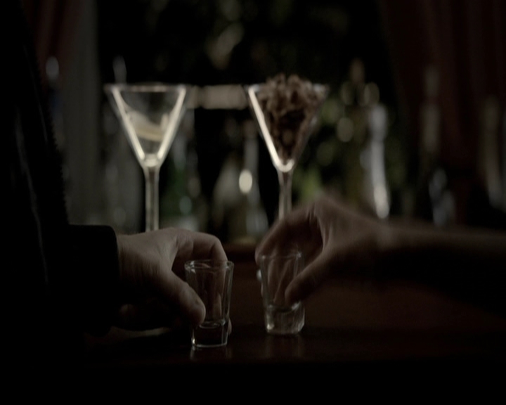 VampireDiariesWorld-dot-org_5x05MontersBall1169.jpg