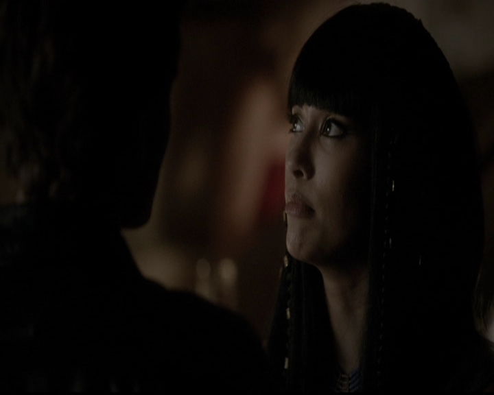 VampireDiariesWorld-dot-org_5x05MontersBall1176.jpg