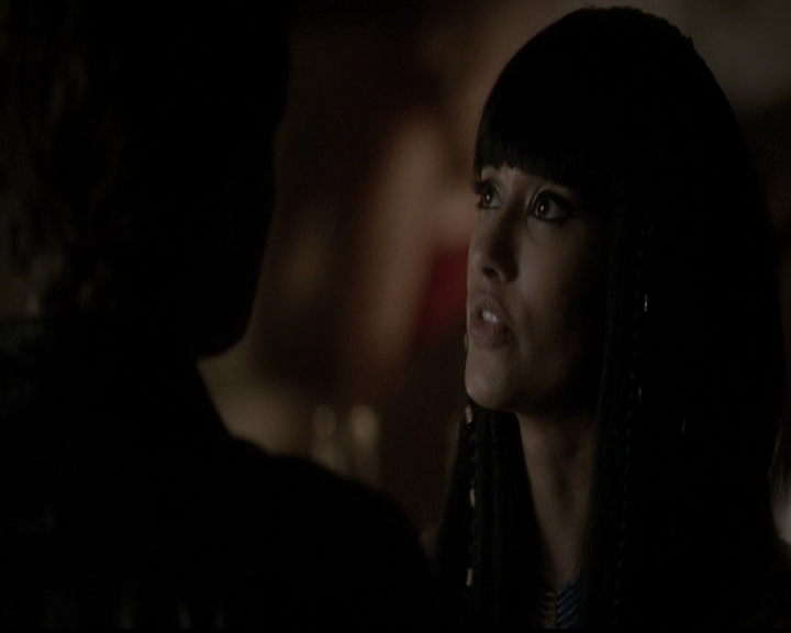 VampireDiariesWorld-dot-org_5x05MontersBall1177.jpg