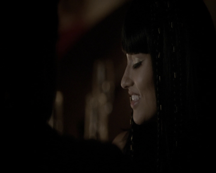 VampireDiariesWorld-dot-org_5x05MontersBall1184.jpg