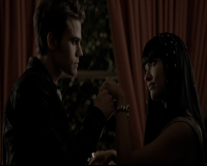 VampireDiariesWorld-dot-org_5x05MontersBall1193.jpg