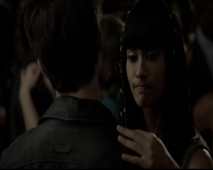 VampireDiariesWorld-dot-org_5x05MontersBall1259.jpg