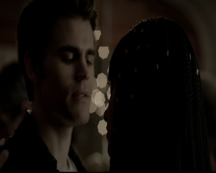 VampireDiariesWorld-dot-org_5x05MontersBall1260.jpg