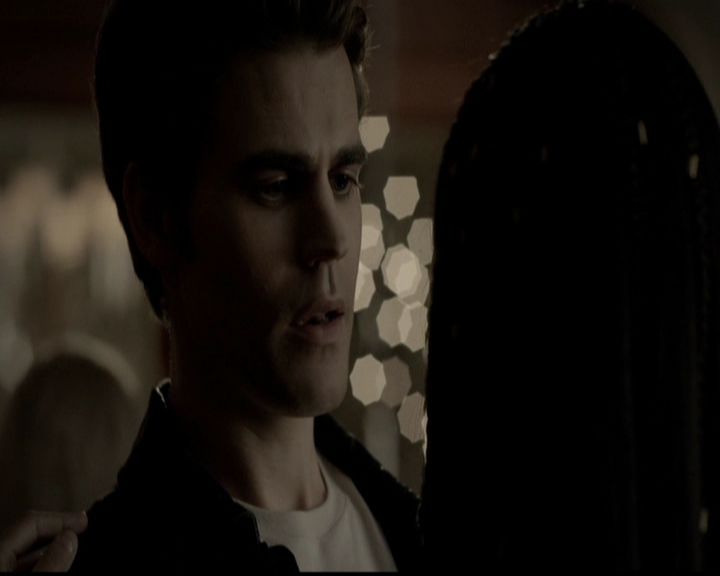 VampireDiariesWorld-dot-org_5x05MontersBall1275.jpg