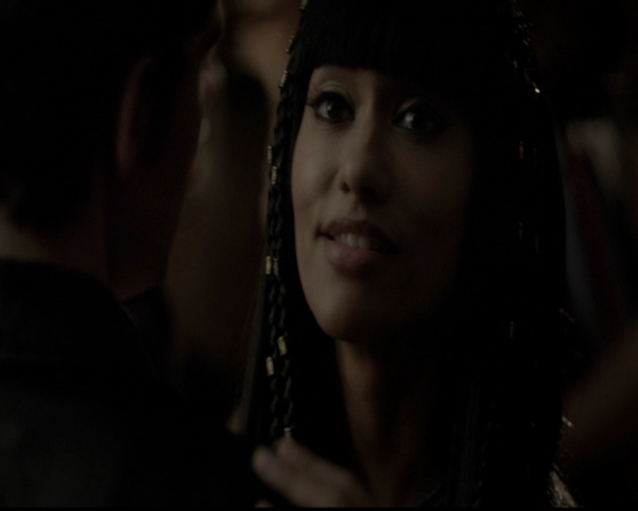 VampireDiariesWorld-dot-org_5x05MontersBall1284.jpg