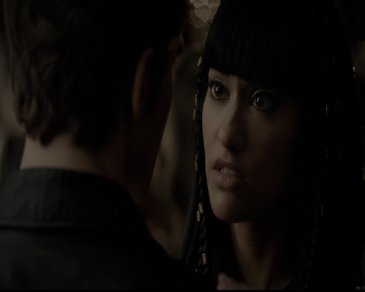 VampireDiariesWorld-dot-org_5x05MontersBall1295.jpg