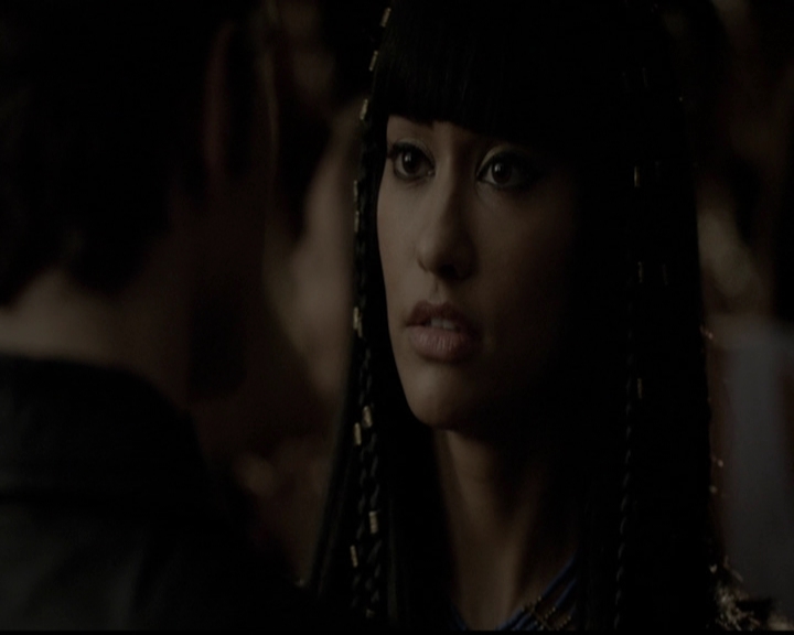 VampireDiariesWorld-dot-org_5x05MontersBall1300.jpg