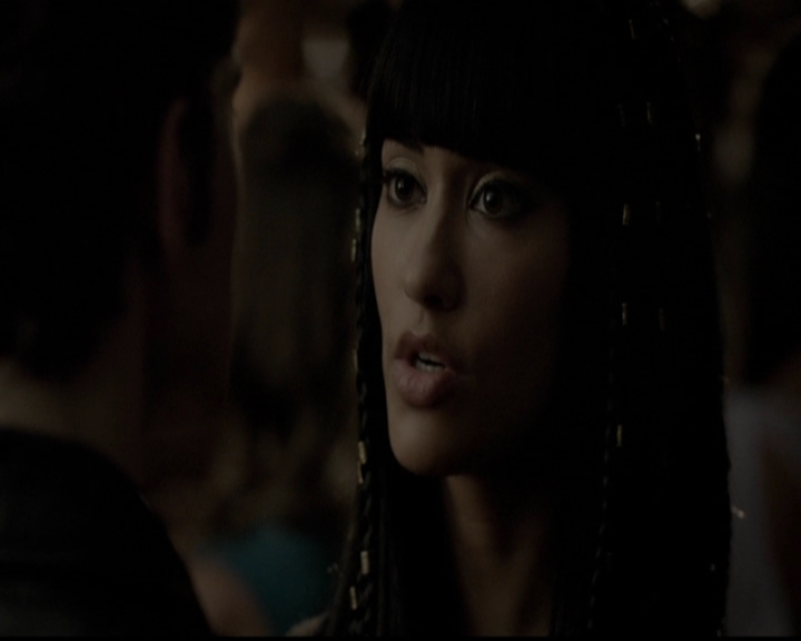 VampireDiariesWorld-dot-org_5x05MontersBall1302.jpg