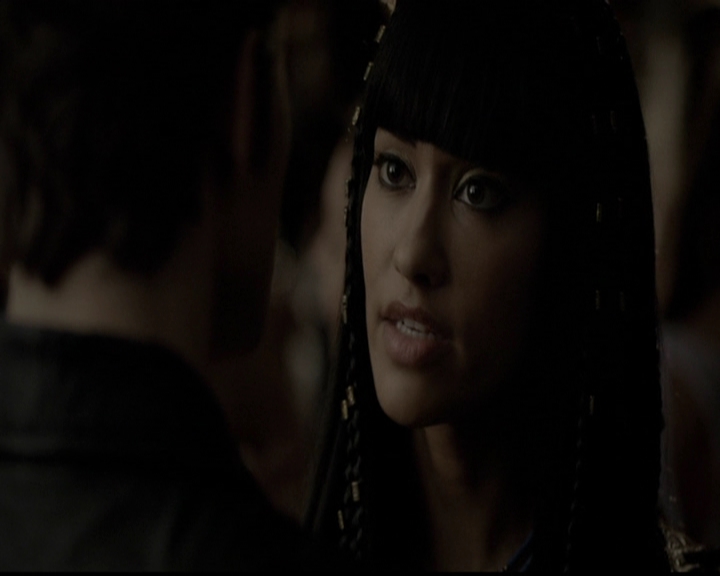 VampireDiariesWorld-dot-org_5x05MontersBall1305.jpg