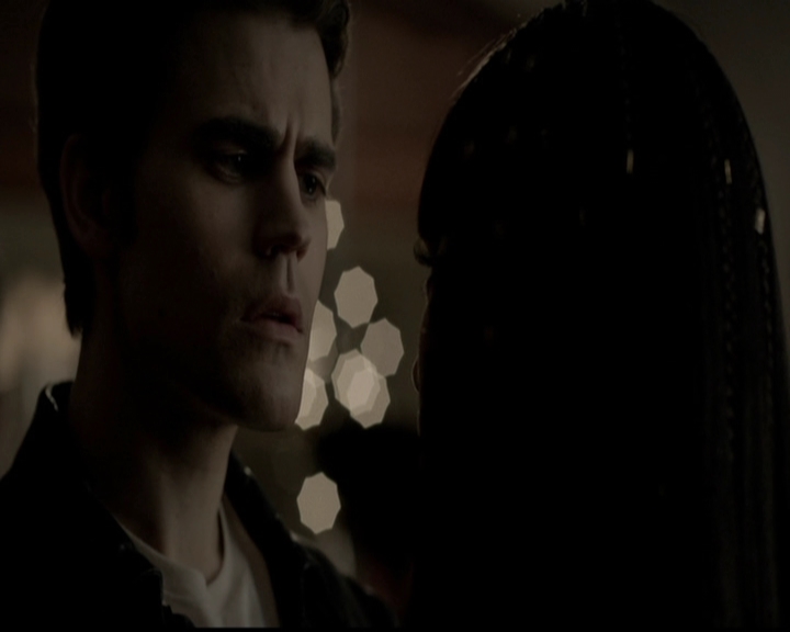 VampireDiariesWorld-dot-org_5x05MontersBall1309.jpg