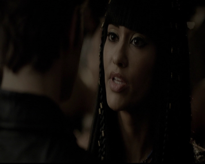 VampireDiariesWorld-dot-org_5x05MontersBall1312.jpg