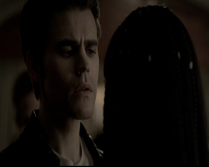 VampireDiariesWorld-dot-org_5x05MontersBall1313.jpg