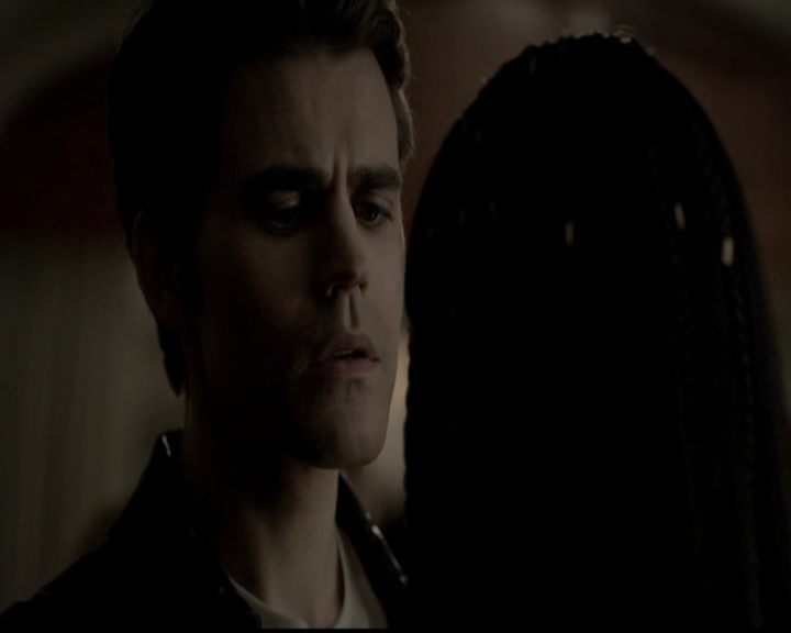 VampireDiariesWorld-dot-org_5x05MontersBall1315.jpg