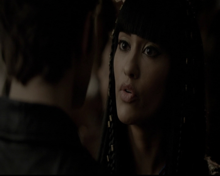 VampireDiariesWorld-dot-org_5x05MontersBall1316.jpg