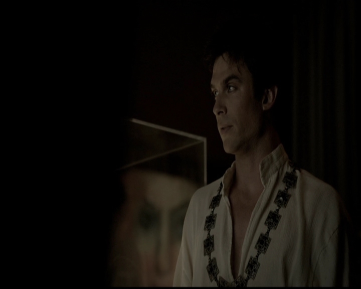 VampireDiariesWorld-dot-org_5x05MontersBall1354.jpg