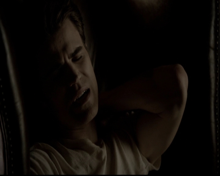 VampireDiariesWorld-dot-org_5x05MontersBall1358.jpg