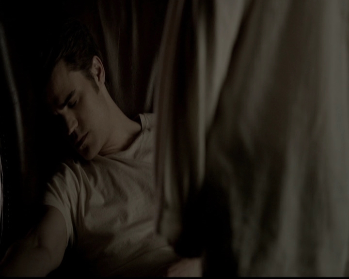 VampireDiariesWorld-dot-org_5x05MontersBall1374.jpg