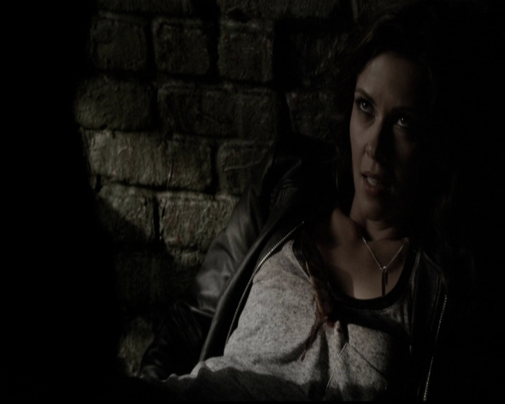 VampireDiariesWorld-dot-org_5x05MontersBall1403.jpg