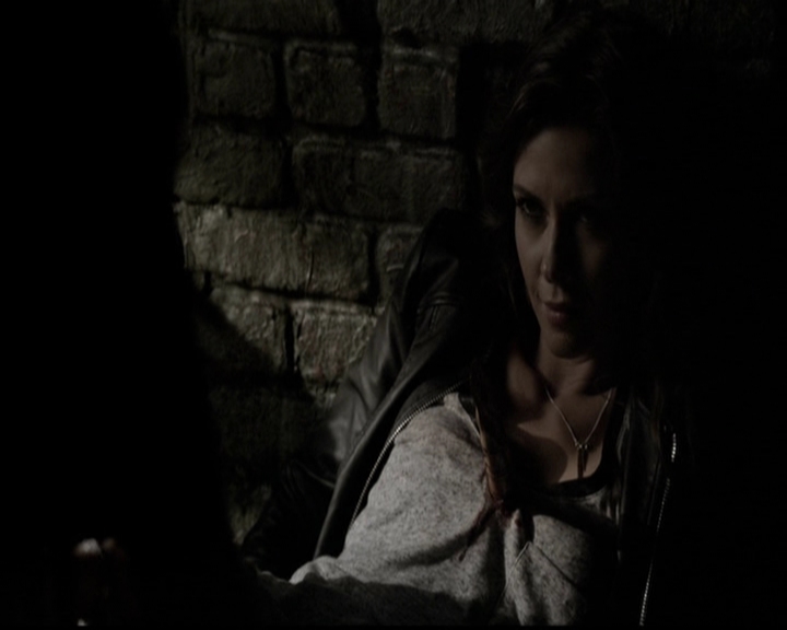 VampireDiariesWorld-dot-org_5x05MontersBall1409.jpg