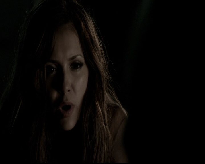 VampireDiariesWorld-dot-org_5x05MontersBall1418.jpg