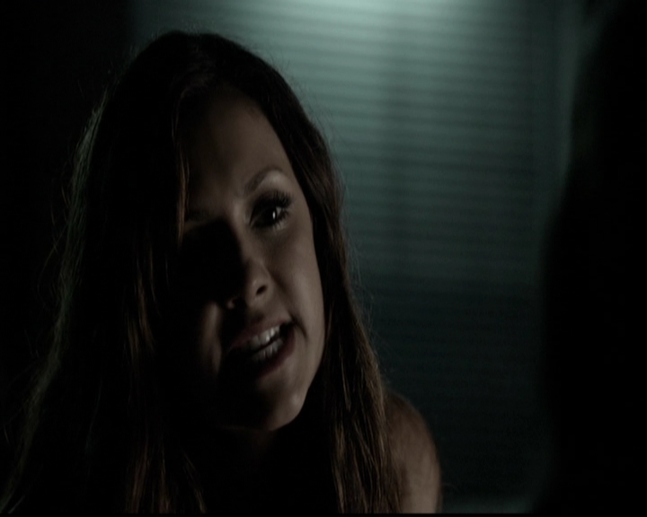 VampireDiariesWorld-dot-org_5x05MontersBall1440.jpg